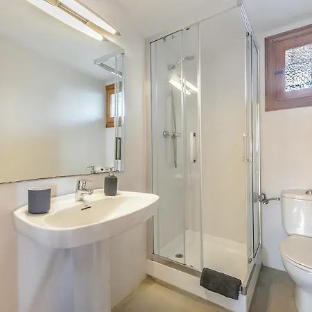 Kiku Ibiza: Excellent Location Refurbished Holiday home